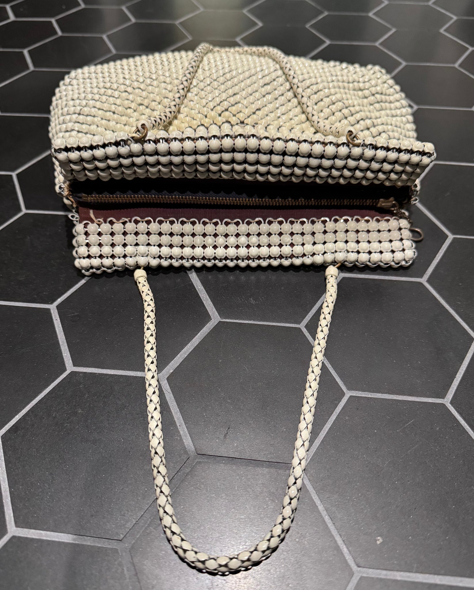 1940s 1950s vintage Whiting & Davis ALUMESH handbag purse white metal mesh bag