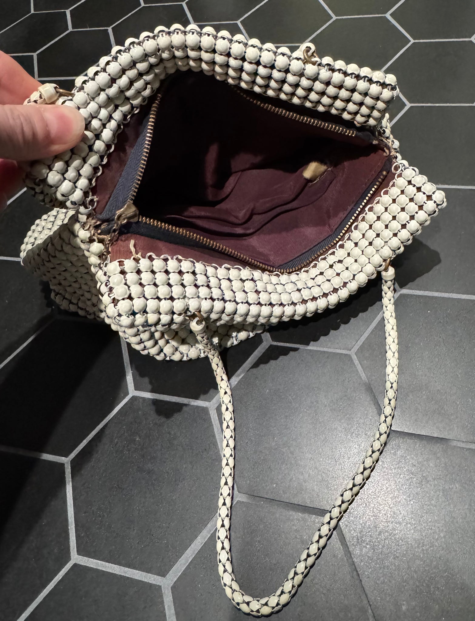 1940s 1950s vintage Whiting & Davis ALUMESH handbag purse white metal mesh bag