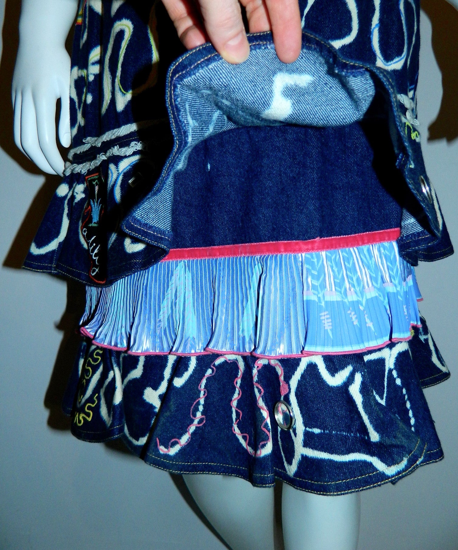 vintage Zandra Rhodes skirt 1980s bleached denim tiered hem appliqué US 10