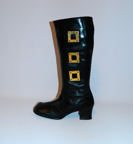 MOD vintage 1960s black leather Go Go boots brass squares 8 1 2 N