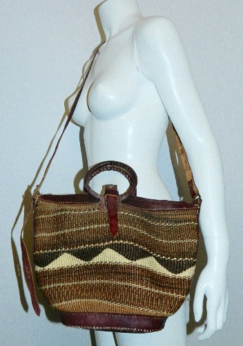 vintage 1970s woven seagrass bag Kilim weave basket oversized