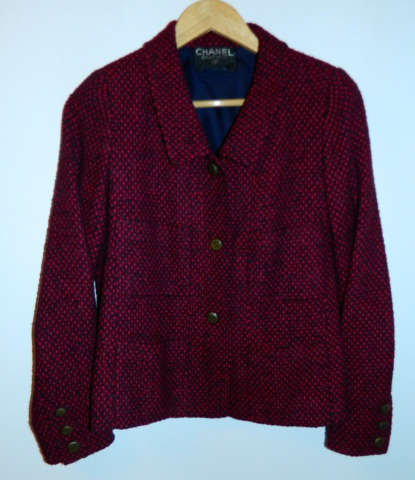 vintage 1980s CHANEL tweed suit plum blue wool boucle jacket skirt CC –  Retro Trend Vintage