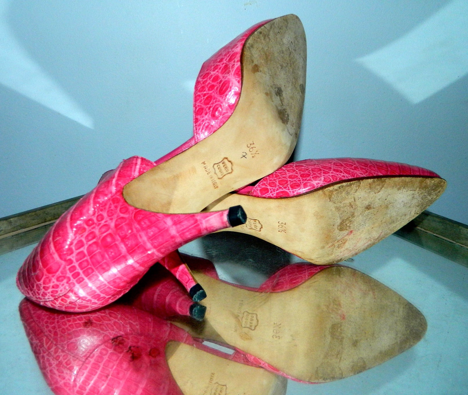 vintage 1980s hot pink ALLIGATOR heels Cleo Bottier 36 1/2 US 6.5