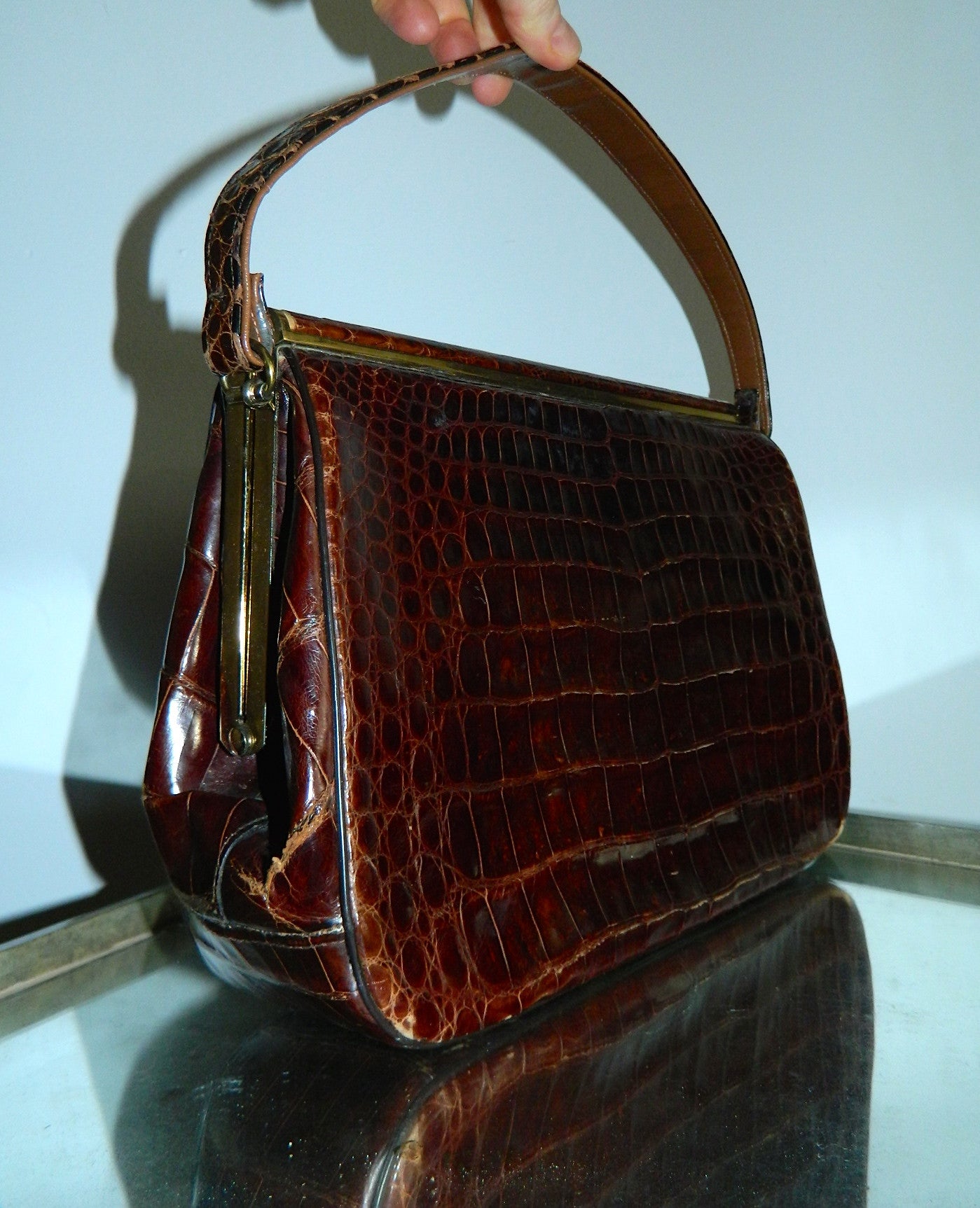 vintage 1960s brown alligator handbag Mayer New York gator bag purse