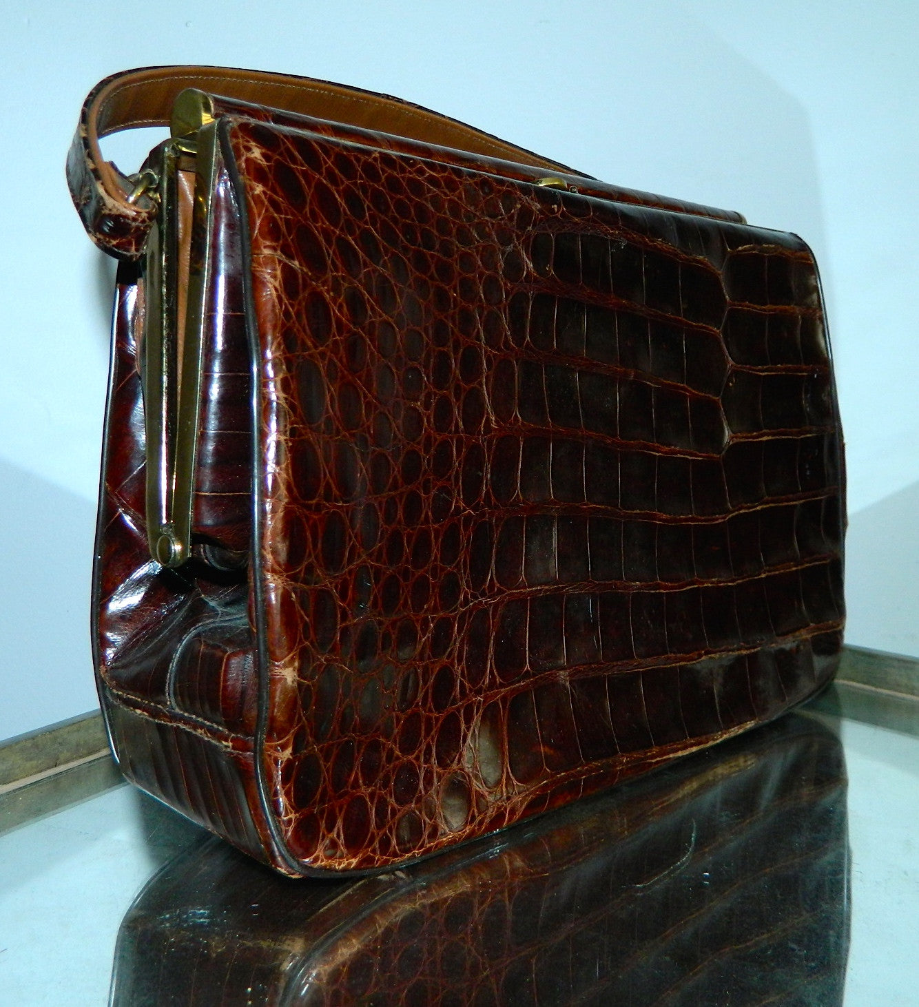 vintage 1960s brown alligator handbag Mayer New York gator bag purse