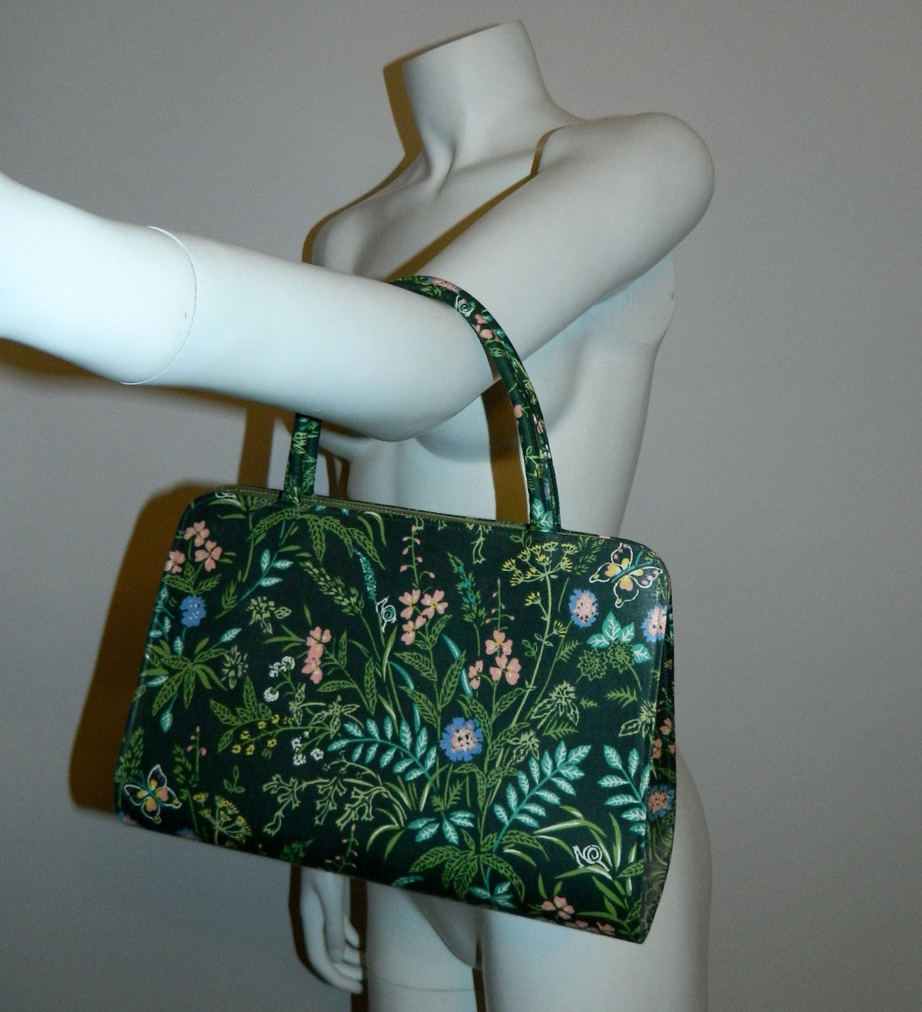 Vintage floral purse hotsell