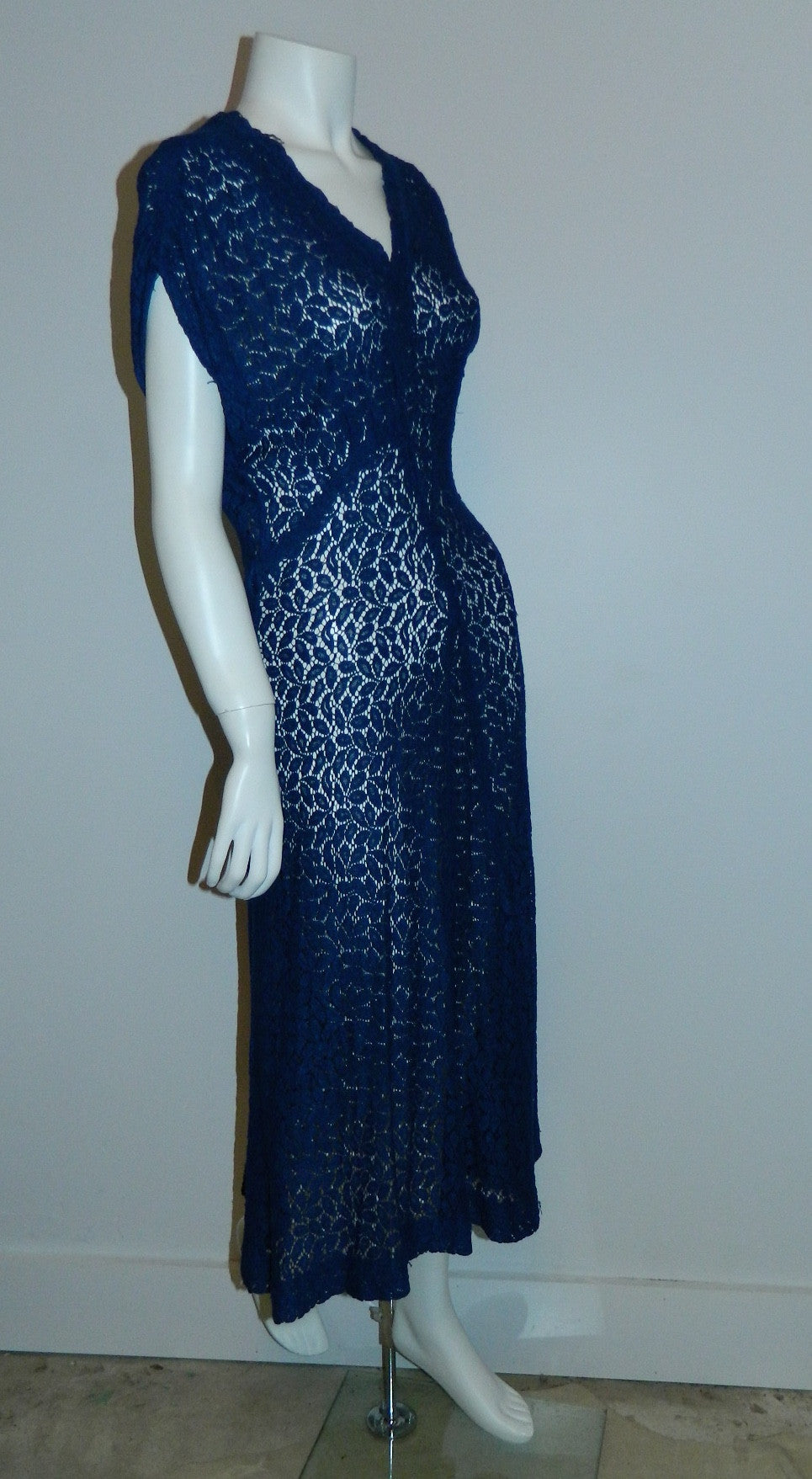 vintage 1930s lace dress cobalt blue sheer floral Deco overdress OSFM Retro Trend Vintage vintage 1930s lace dress cobalt blue sheer floral Deco overdress OSFM Retro Trend Vintage