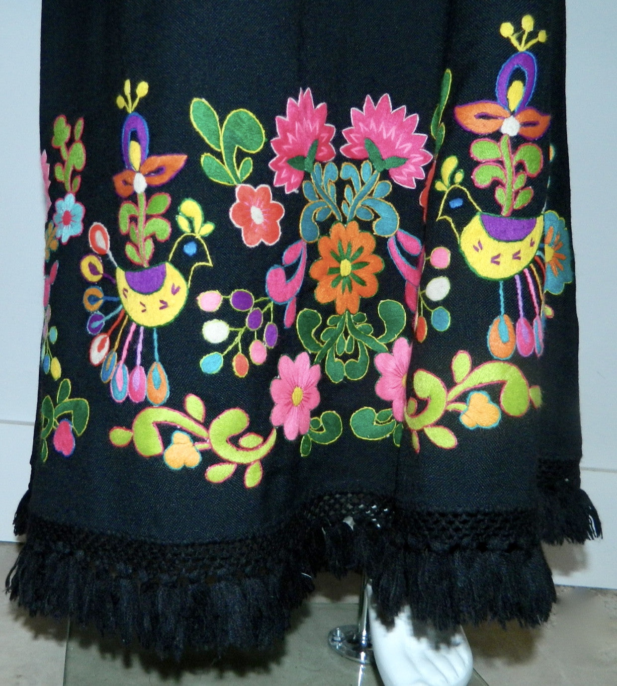 vintage 1970s maxi skirt / black wool Hand Embroidery psychedelic birds flowers Ecuador M