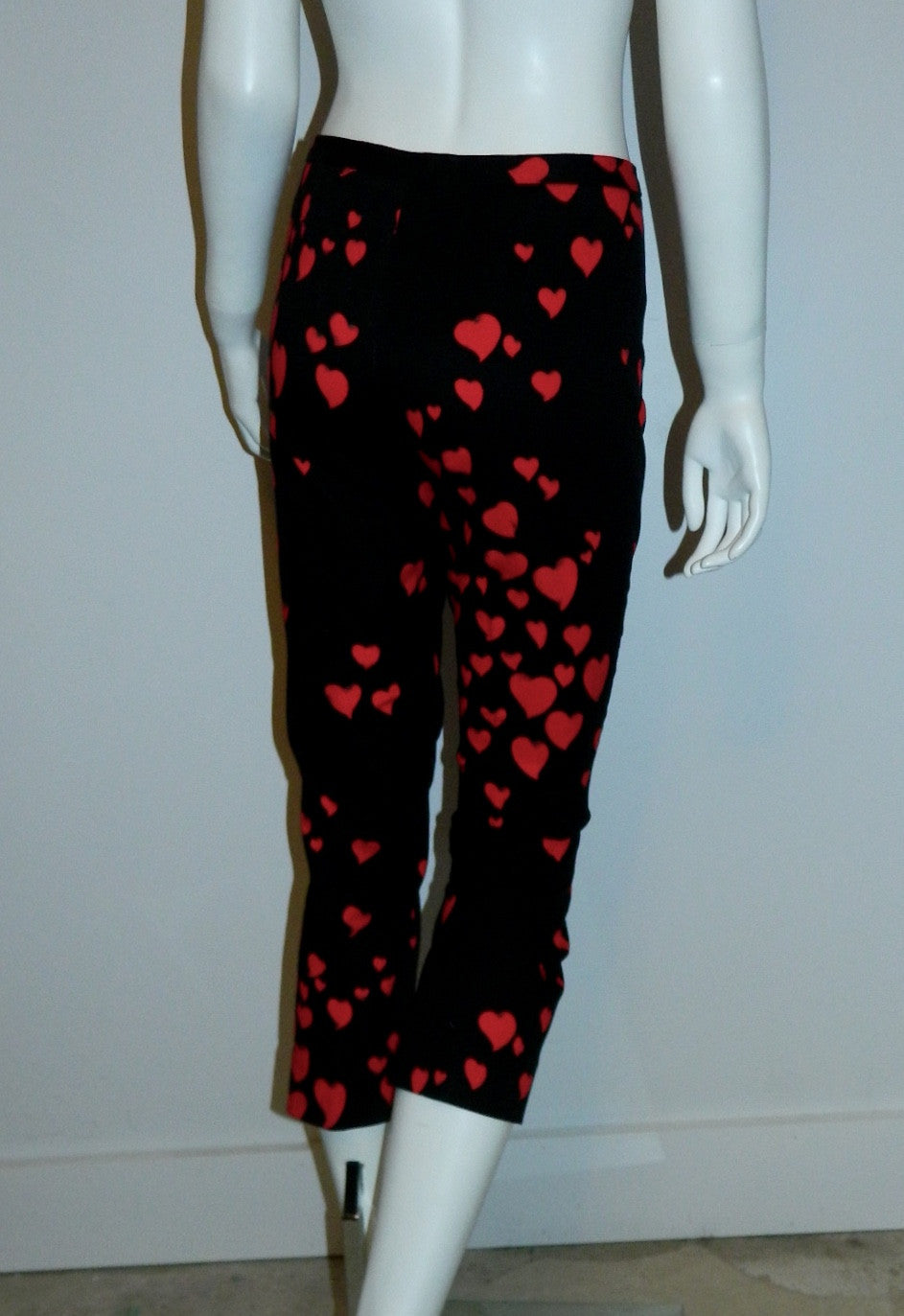 vintage 1990s MOSCHINO pants black heart print capris US XS