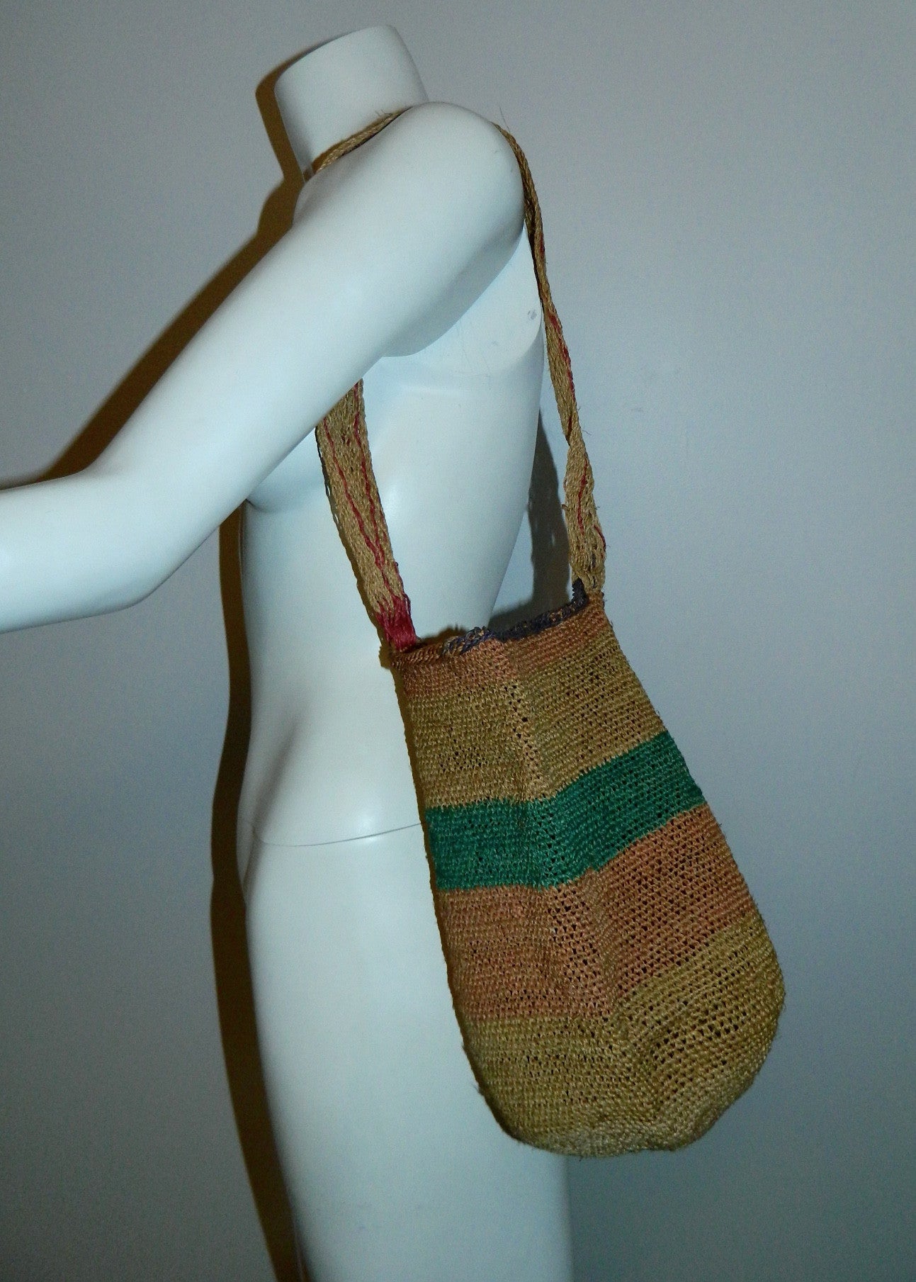 vintage 1940s striped seagrass tote / woven market basket bag