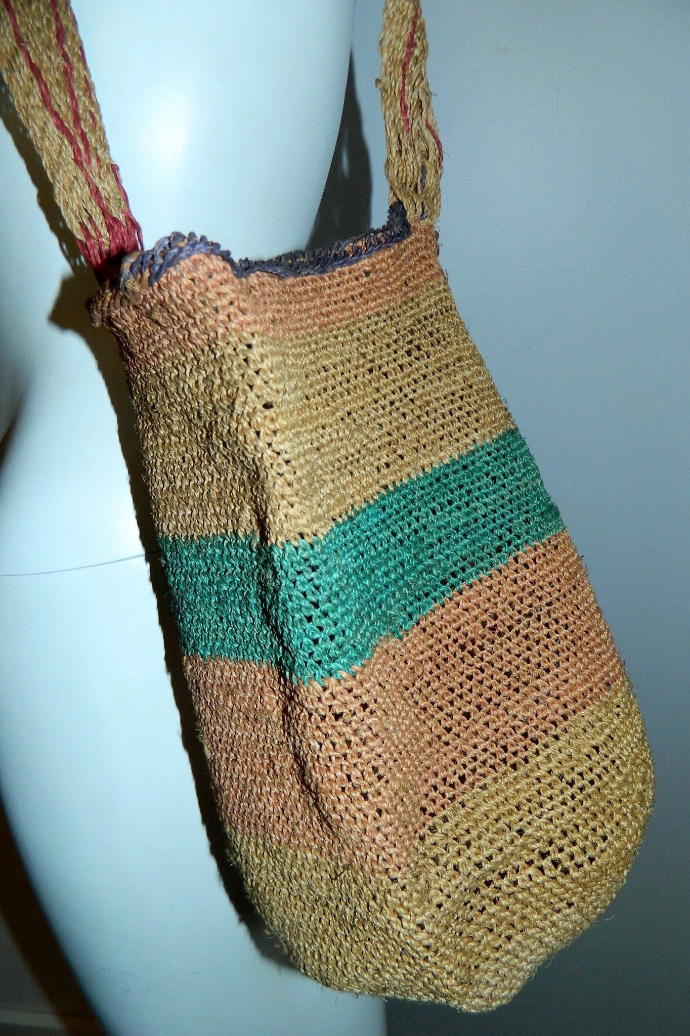 vintage 1940s striped seagrass tote / woven market basket bag