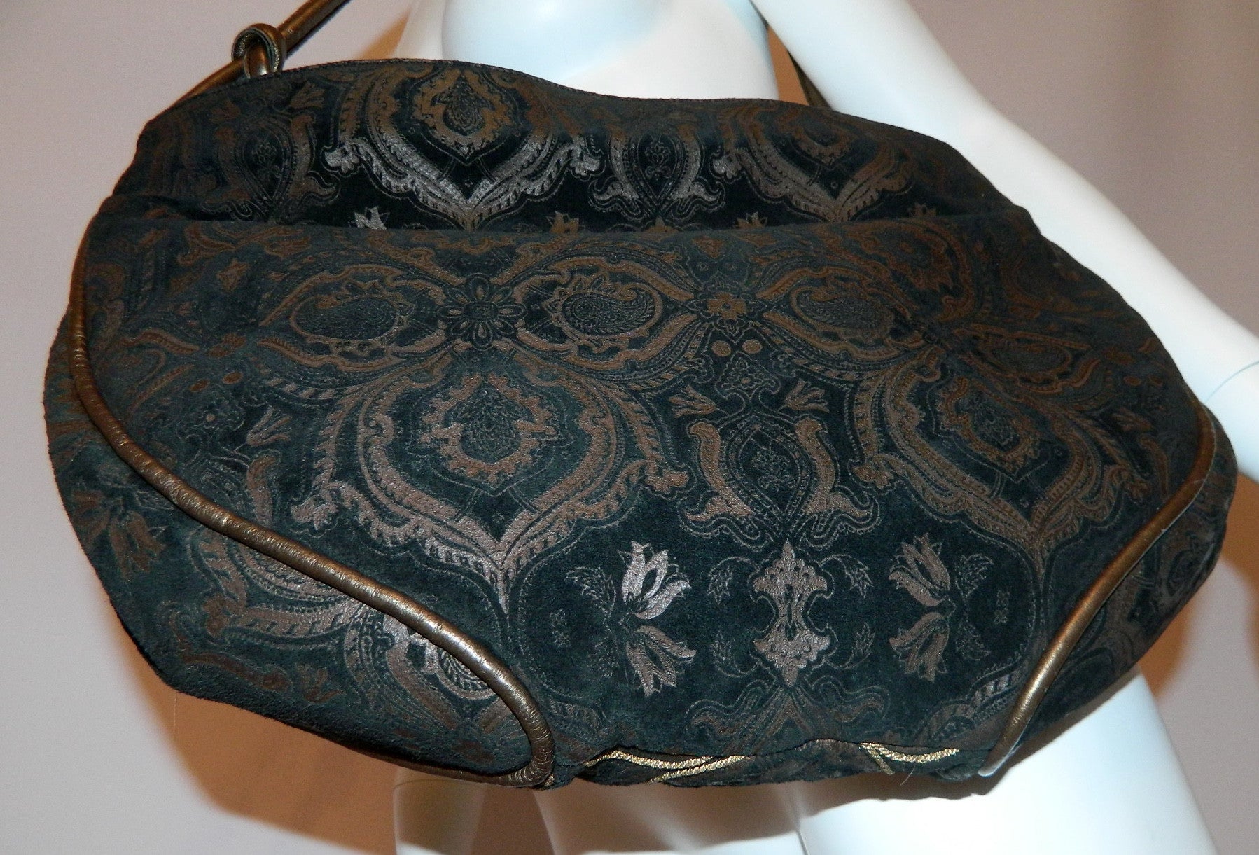vintage 1980s black suede bag Braccialini / Baroque slouchy