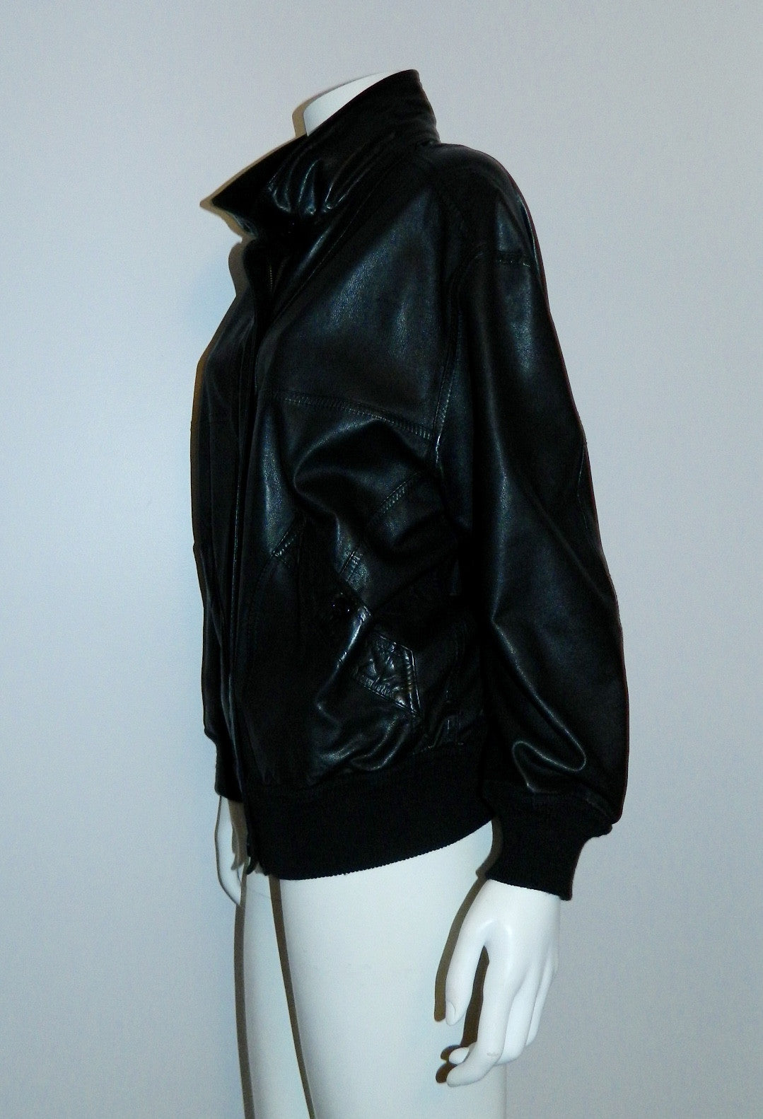 vintage black BALLY leather bomber jacket / lamb leather reversible nubuck suede EU 4