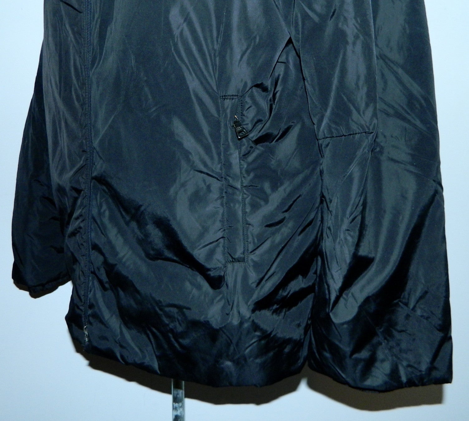 black nylon PRADA ski coat poly fill jacket Apres Ski travel It. 50 / US Mens M / Womens L- XL