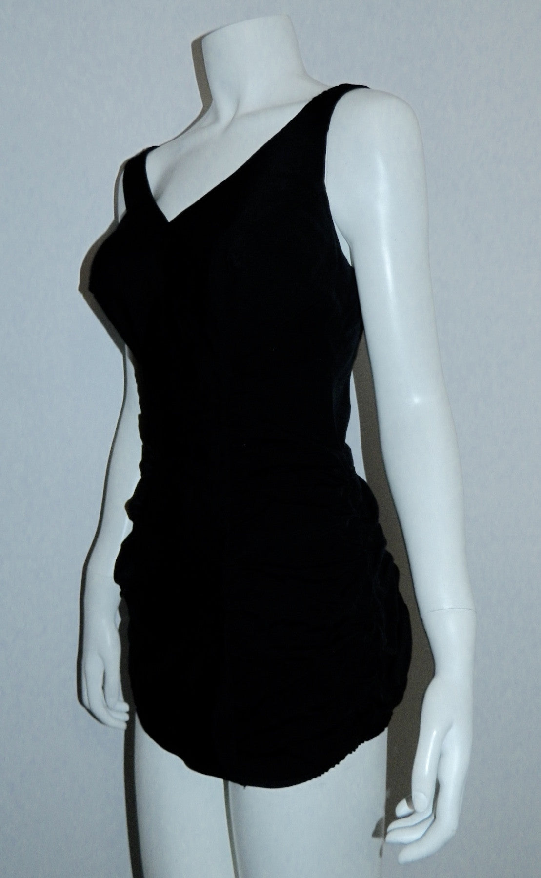 vintage 1950s black bathing suit / zip back / bullet bra / pin up VLV S - M