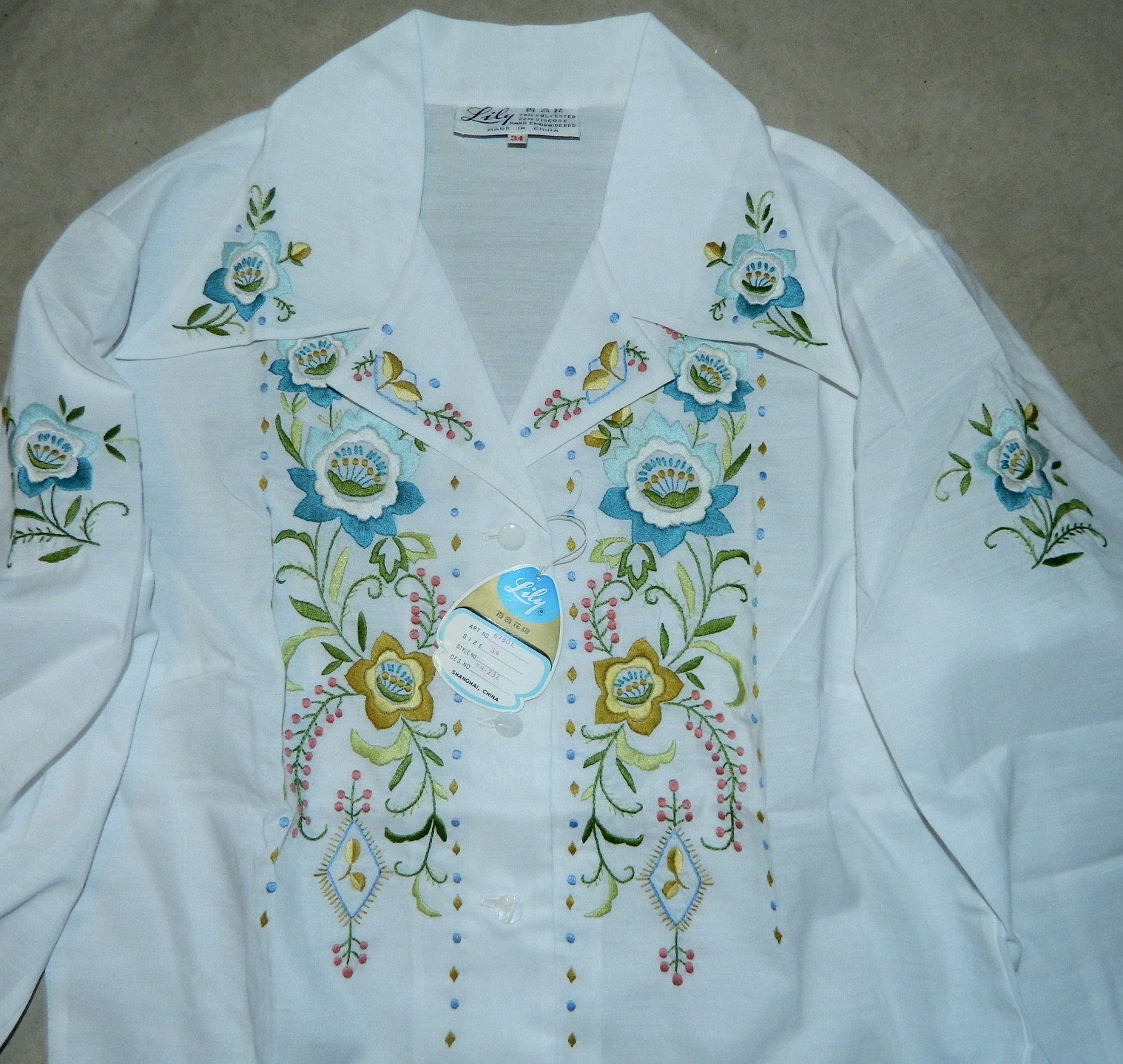 vintage white blouse 1970s hand embroidered flowers Lily XS / 34 NOS