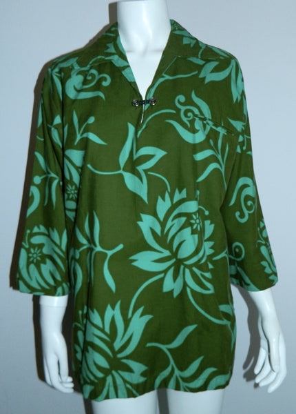 vintage 1960s polo shirt Hawaiian Holiday Sportswear green floral Dashiki tunic Mens M