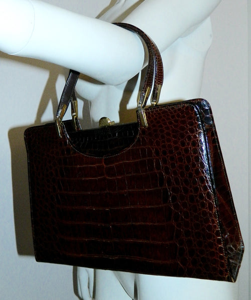 Classic Valisette Tresor Jewelry Hard Box Trunk Bags Handbags France Brand  Old Flower Genuine Leather Shoulder Bag Designer Women Storage Crossbody  Bag Totes 20CM From Luxury_bags001, $160.16