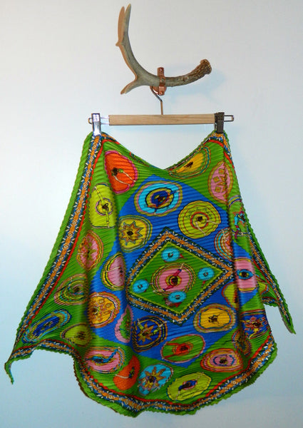 HERMES Belles de Mexique plisse silk scarf 2007 Virginie Jamin bright green / booklet and box