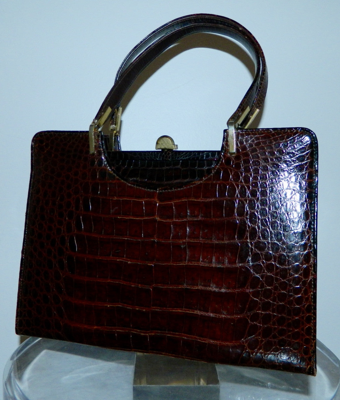 vintage 1960s alligator handbag Saks Fifth Avenue dark brown box bag frame purse