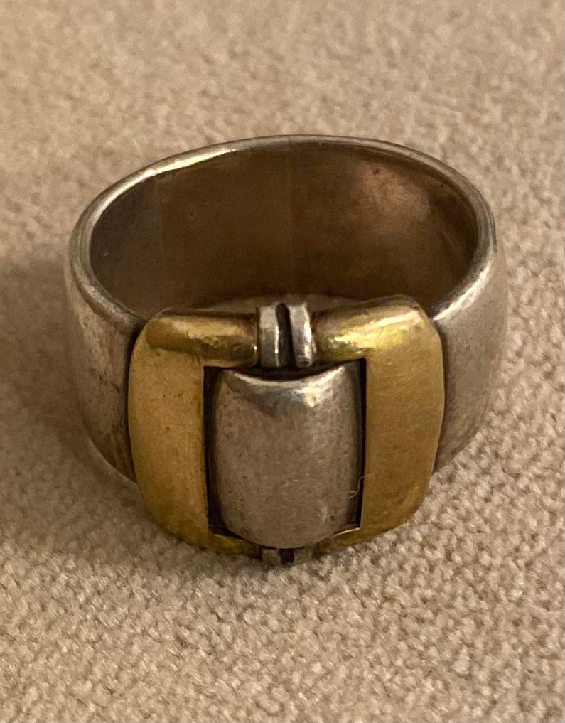 【9号】Gucci vintage ring vintage GUCCI ring Sterling Silver Gold buckle motif 1960s