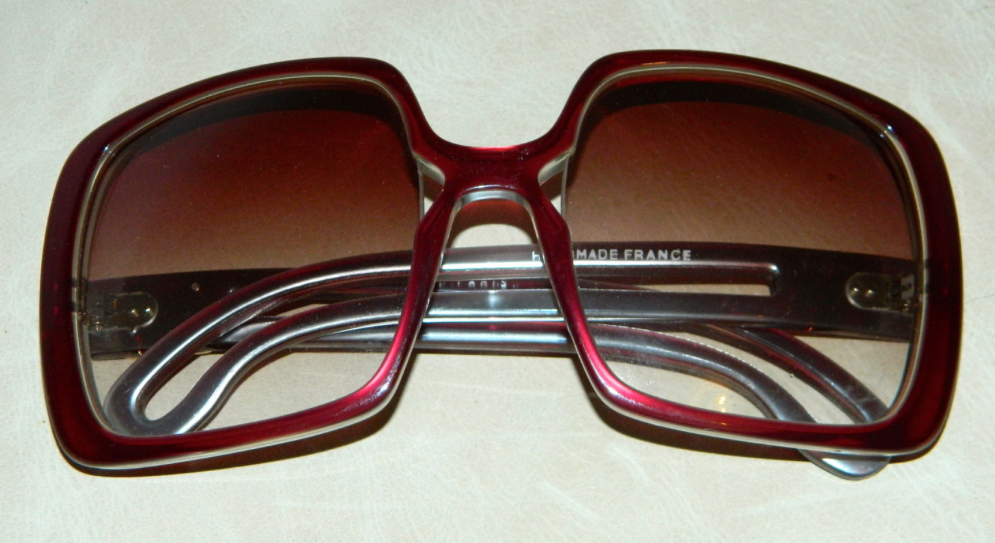 vintage 1970s sunglasses NINA RICCI PARIS oversized PLUM square frames glasses