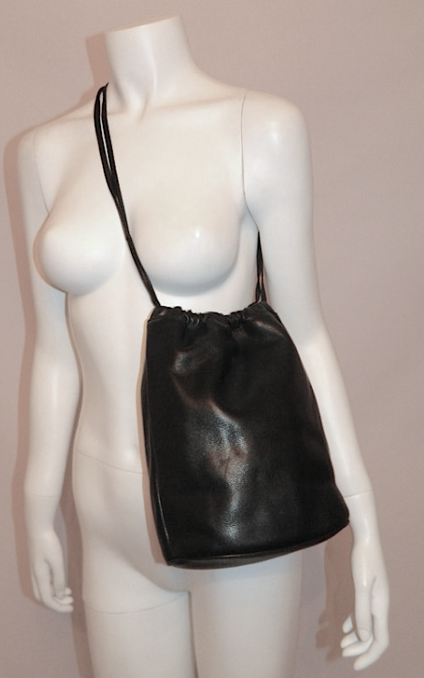 vintage 1980s black leather Bottega Veneta bucket bag drawstring shoulder purse