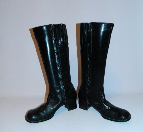 MOD vintage 1960s black leather Go Go boots brass squares 8 1/2 N