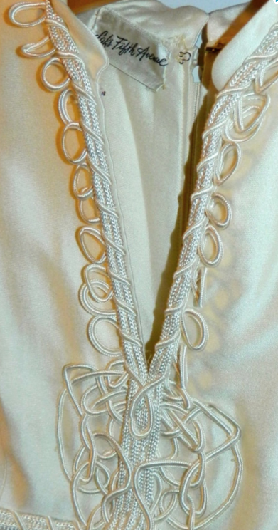 vintage wedding dress 1960s ivory MOD mini gown Saks Fifth Avenue peephole XS