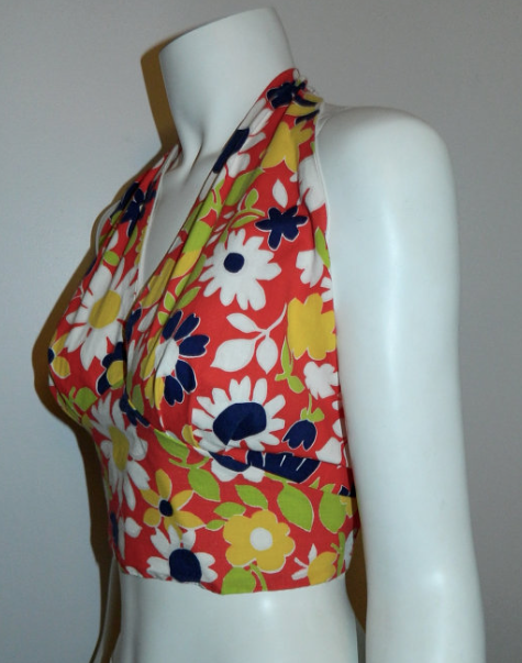 vintage 1970s halter top cotton tie neck red Flower Power Pin Up OS