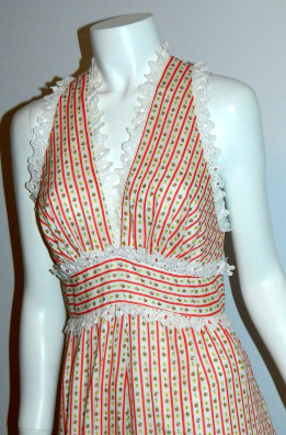 vintage 1970s maxi dress Princess Kaiulani red SEERSUCKER floral print gown XS - S