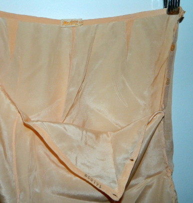 vintage 1930s tap pants 30s DECO peach silk shorts Mondaine hand made XS